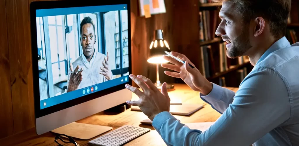 Training-Programs-Designing-Vs-Outsourcing